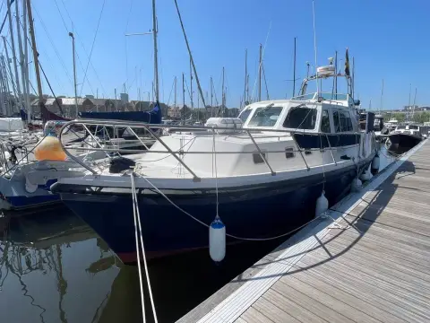 Aquastar Ocean Ranger 38 Aft Cabin — photo 3 of 40