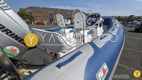 Avon 620 Adventure Rib: starboard tube and outboard cowling beside rear bucket seats and console