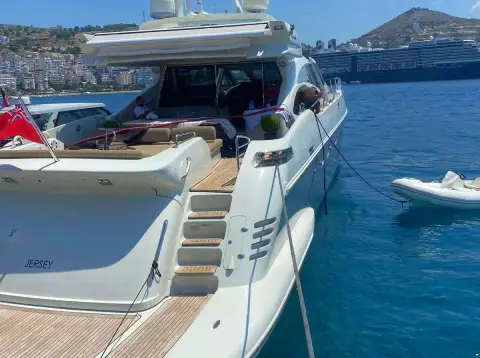 Azimut 86S — photo 2 of 33