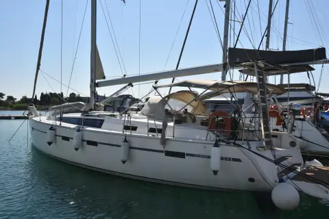 Bavaria Cruiser 51 — photo 4 of 57