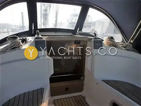 Bavaria Yachts Bavaria 36 Cruiser: cockpit enclosed by canopy with zip-out windows, teak seats and companionway