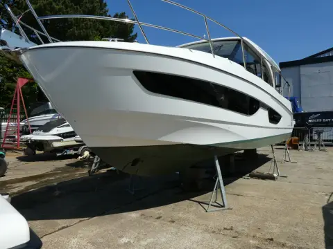 Beneteau Antares 11 OB - (Seakeeper) — photo 2 of 31