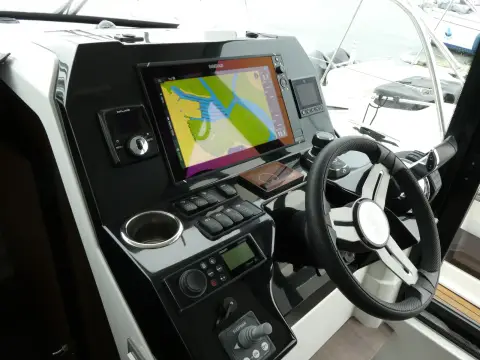 Beneteau Antares 11 OB - (Seakeeper) — photo 5 of 31