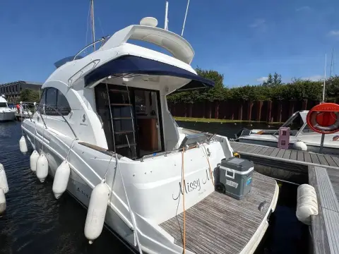Beneteau Antares 30 — photo 2 of 37