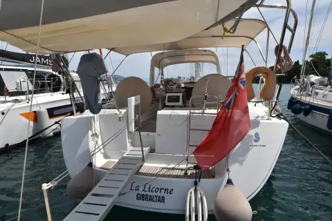 Beneteau Oceanis 54 Elegance — photo 2 of 82