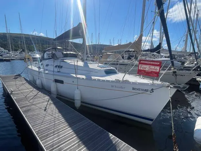 Beneteau Oceanis Clipper 321 for sale