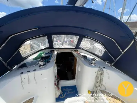 Beneteau Oceanis Clipper 381 — photo 5 of 44