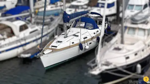 Beneteau Oceanis Clipper 381 — photo 2 of 44