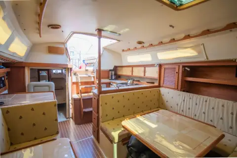 Catalina 36 — photo 3 of 22