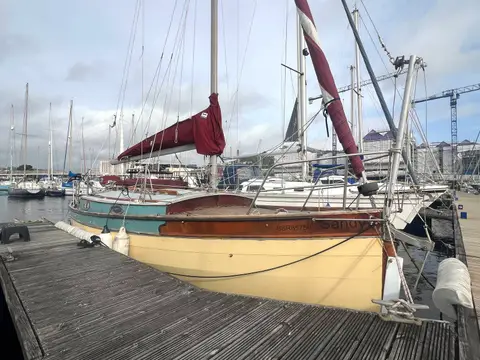 Custom Built Constructions Marines, la Trinite´ Sur Mer, Brittany Aluminum Cutter Cruiser — photo 4 of 35