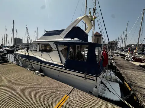 Fairline 36 Sedan — photo 3 of 34