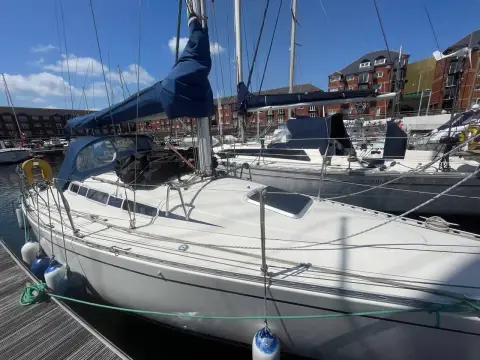 Hanse 301 — photo 3 of 23