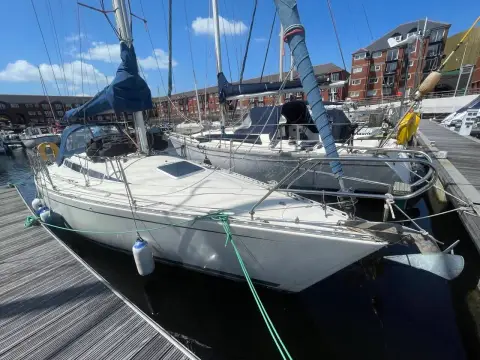 Hanse 301 — photo 2 of 23