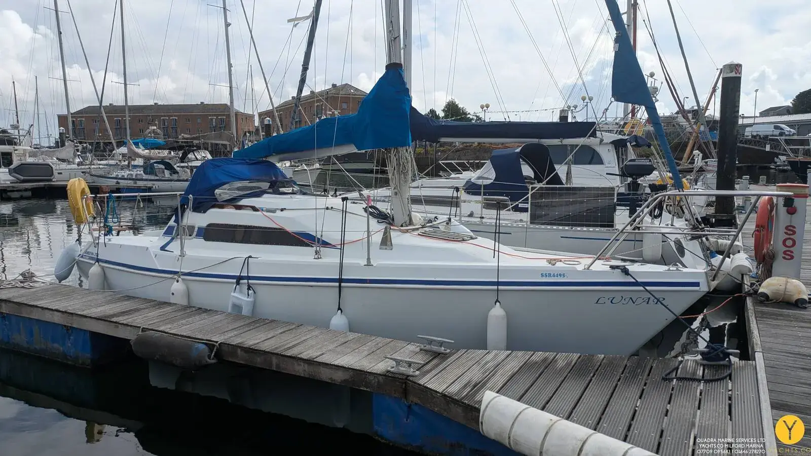 Hunter Horizon 727 - Yachts Co Milford Marina - Boat Sales at Milford Marina, Pembrokeshire. Part of the Network Yacht Brokers group. 01646 278270 / milford@yachts.co / WhatsApp: 07709 095683