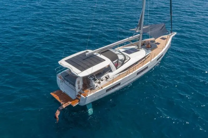 Jeanneau 60 Yacht for sale