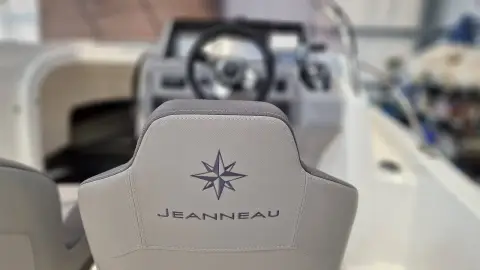Jeanneau Cap Camarat 6.5 WA S3 — photo 5 of 29