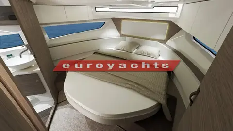 Jeanneau Merry Fisher 1095 Coupe Serie 2: forward cabin with island double berth, overhead lockers and hull windows