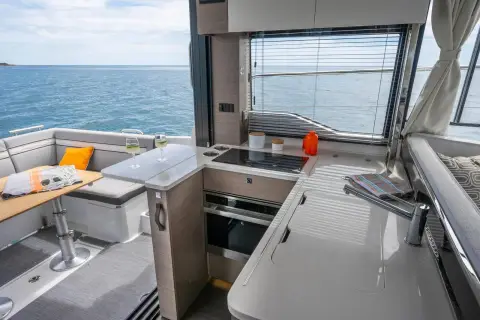Jeanneau Merry Fisher 1295 — photo 5 of 18