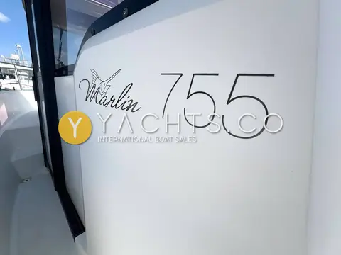 Jeanneau Merry Fisher 755 Marlin: close-up of the Marlin 755 lettering on the wheelhouse side