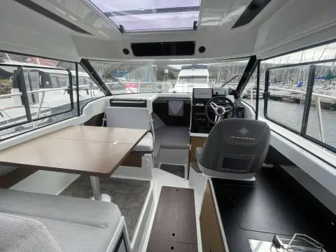 Jeanneau Merry Fisher 795 S2 Legende — photo 3 of 25