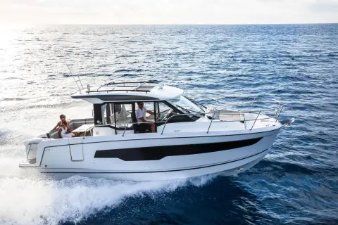 Jeanneau Merry Fisher 895 S2 — photo 4 of 30