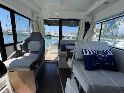 Jeanneau Merry Fisher 895 Sport — photo 3 of 38