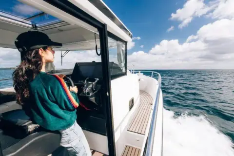 Jeanneau Merry Fisher 895 Sport S1 Offshore — photo 5 of 10