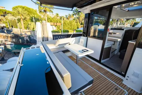 Jeanneau Merry Fisher 895 Sport Series 2 — photo 3 of 41