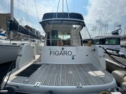 Jeanneau Prestige 32 — photo 5 of 55
