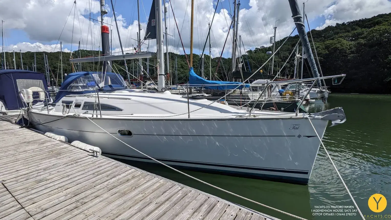 2003 Jeanneau Sun Odyssey 32 Fin Keel - Yachts.Co Milford Haven - Leading Yacht Sales in Pembrokeshire. 01646 278270.