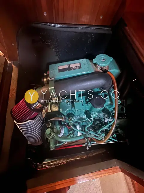 Jeanneau Sun Odyssey 34.2: engine bay with the Volvo diesel exposed under a lifted step