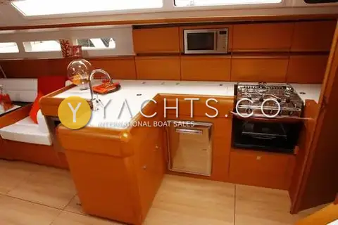 Jeanneau Sun Odyssey 509- 3 Cabins: galley with gas hob and oven, microwave, sink and stainless fridge door