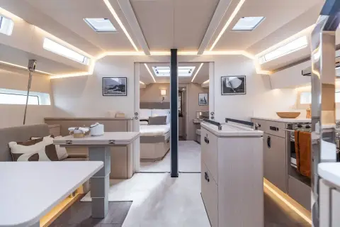 Jeanneau Yacht 55 — photo 2 of 32
