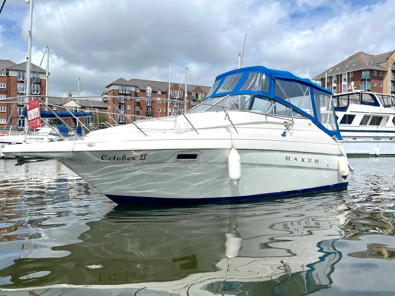 Maxum 2400 SCR for sale