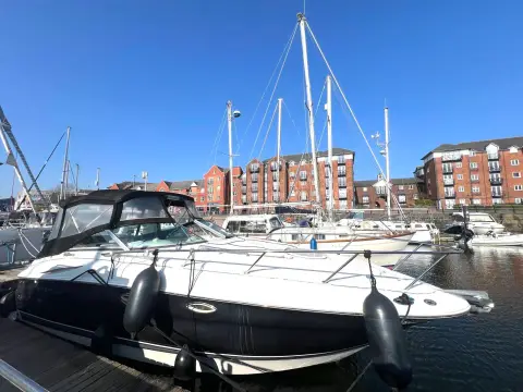 Monterey 245 Sport Cruiser — photo 2 of 25