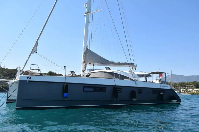 Nautitech 542 for sale