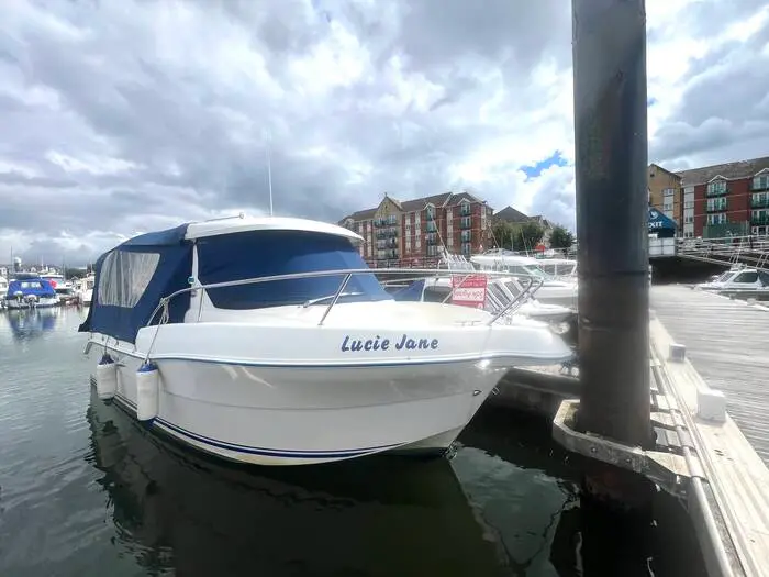 Quicksilver 640 Pilothouse for sale