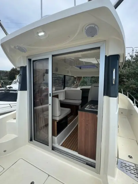Quicksilver 905 Pilothouse — photo 4 of 21