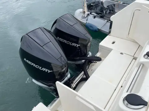 Quicksilver 905 Pilothouse — photo 2 of 21