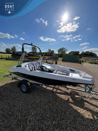 Scarab 165 ID for sale