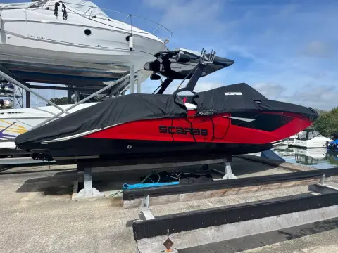 Scarab 285 ID — photo 2 of 26