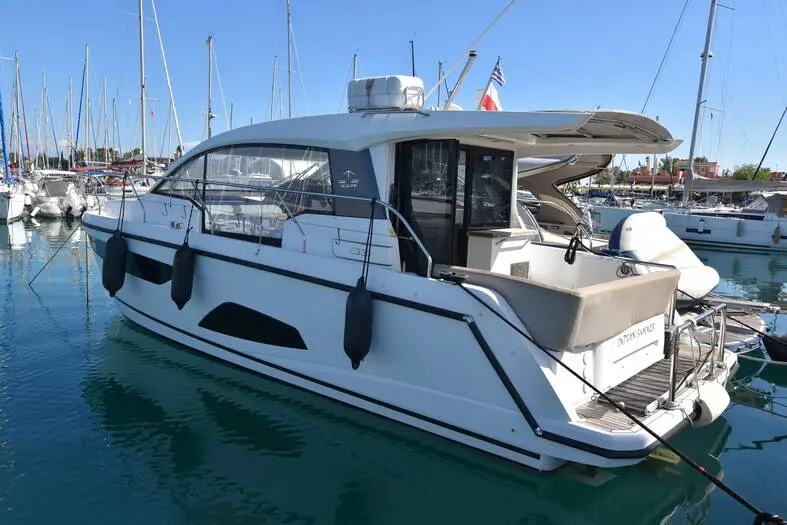 Sealine C330, 2016