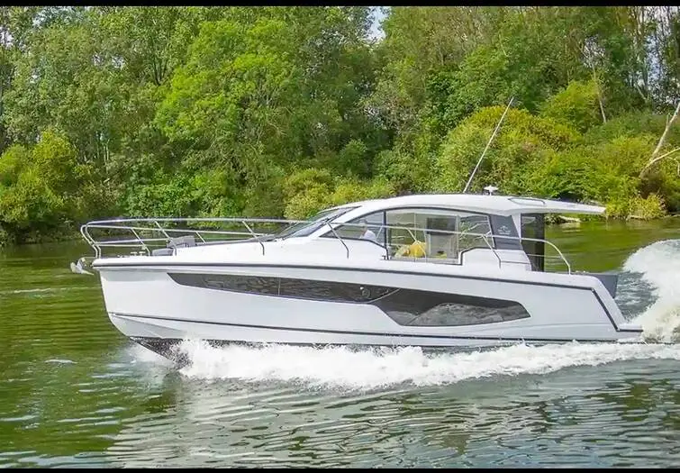 Sealine International C335 for sale