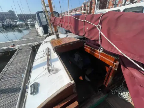 Wootton Bridge Day Sailer — photo 4 of 17
